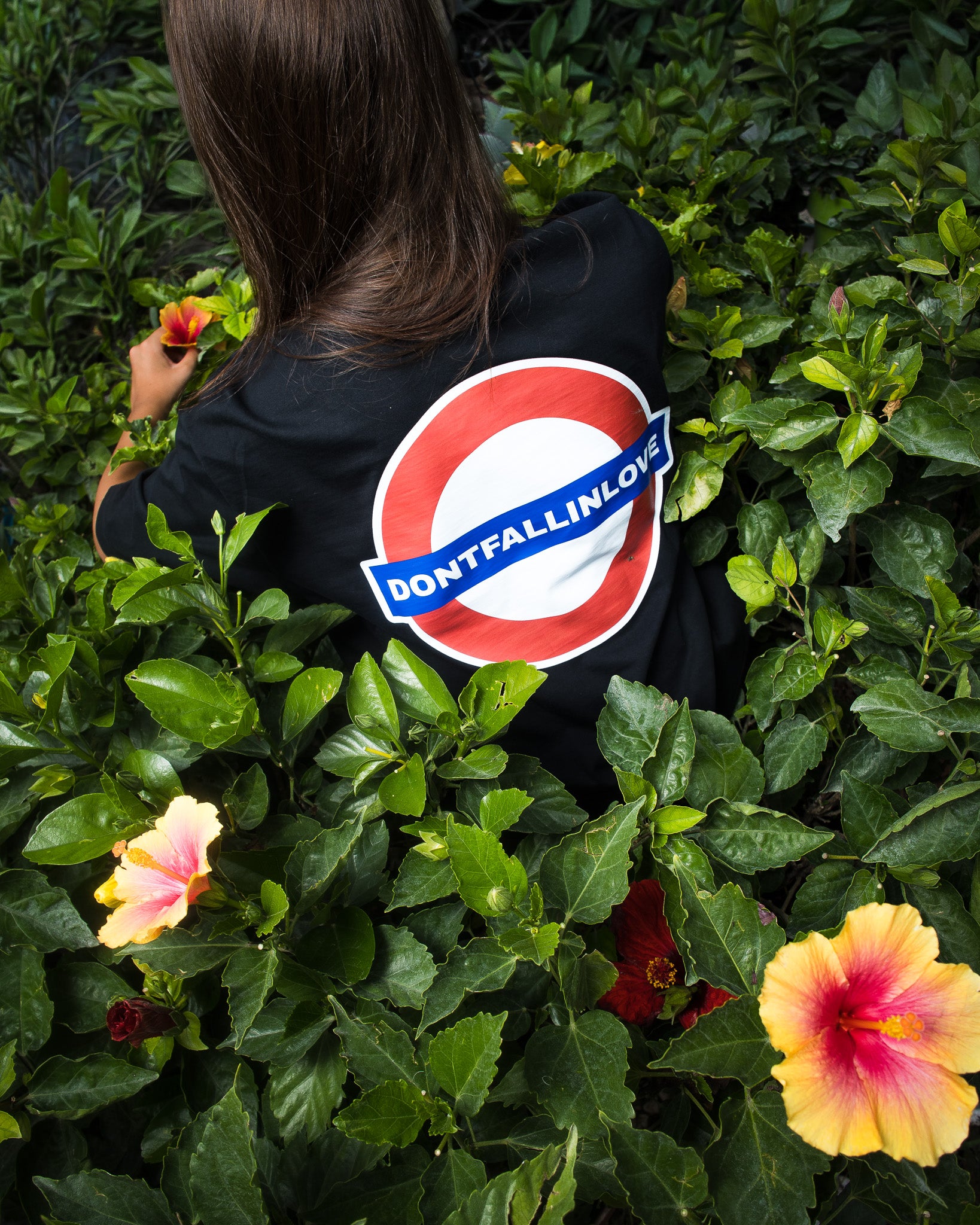 T-SHIRT UNDERGROUND
