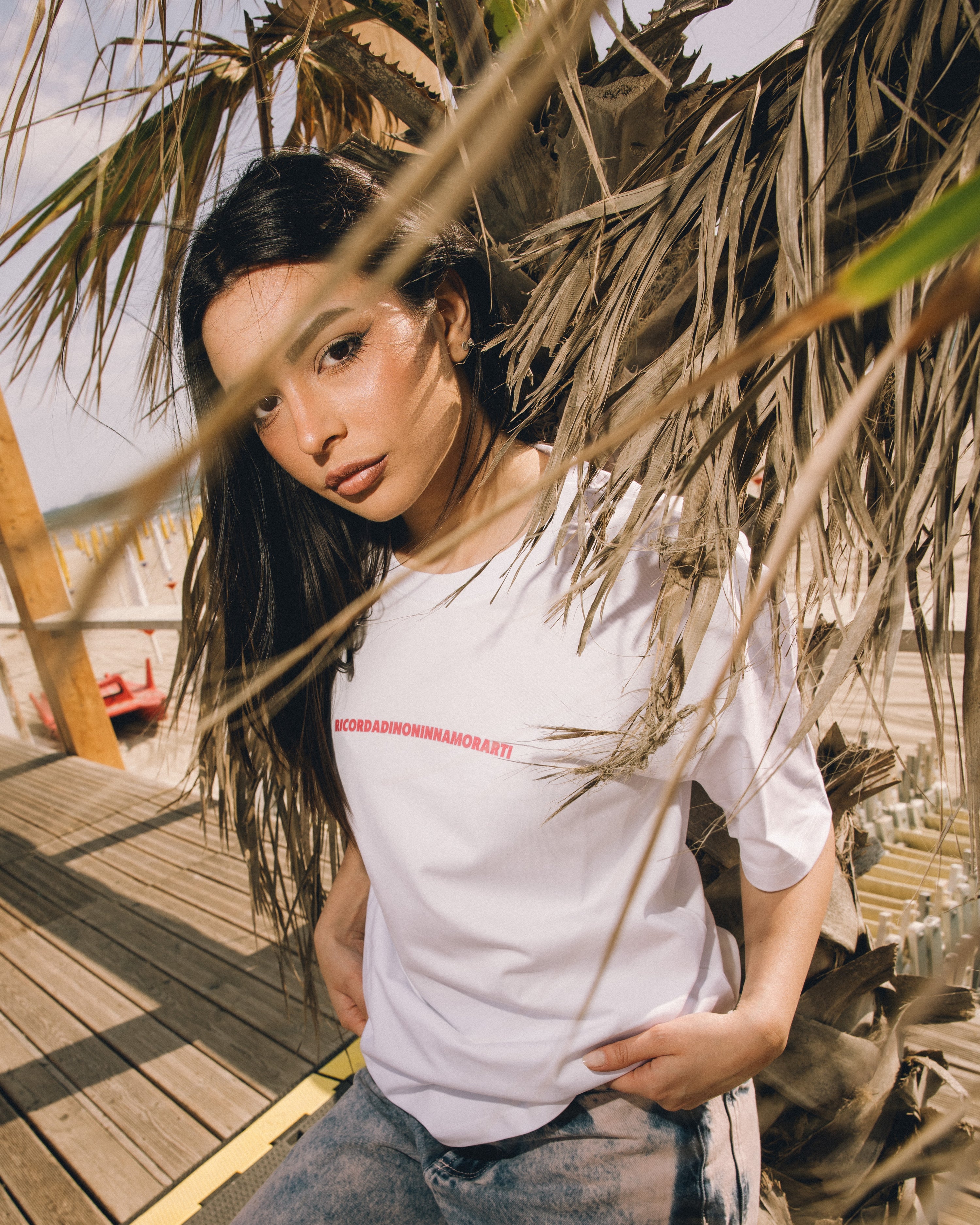 T-SHIRT BIANCA SE TI INNAMORI SONO C***I TUOI